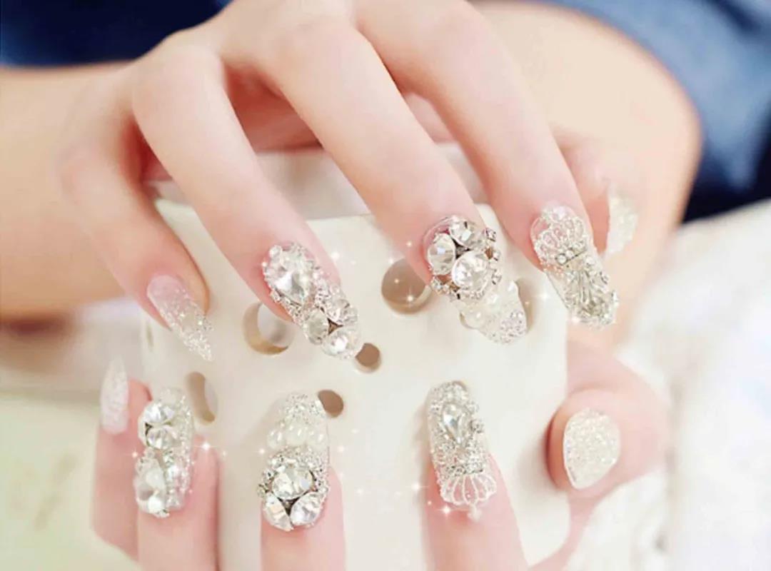 美甲.jpg 美甲.jpg